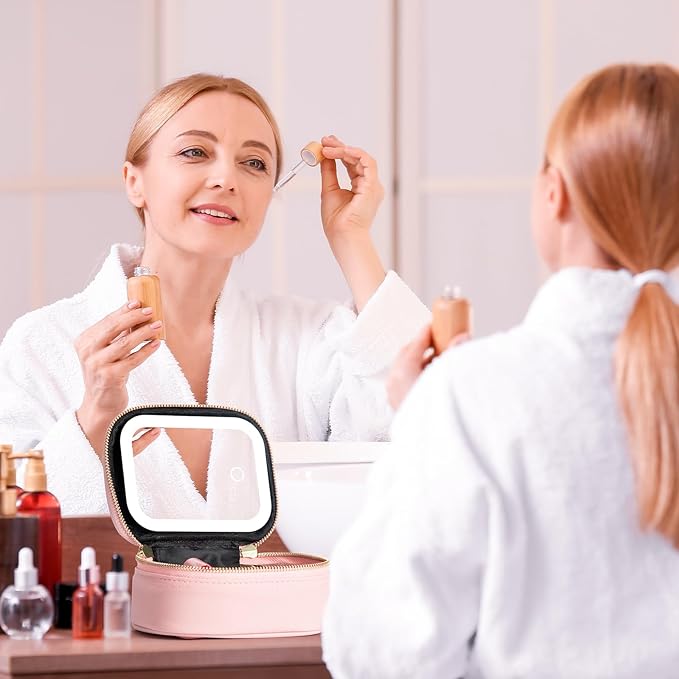 Small Makeup Bag Travel Train Case with Mirror and Light Mini Travel Make up for Women Train Case Cosmetic Organizer 3 Adjustable Brightness Toiletry Bag Portable Artist Storage