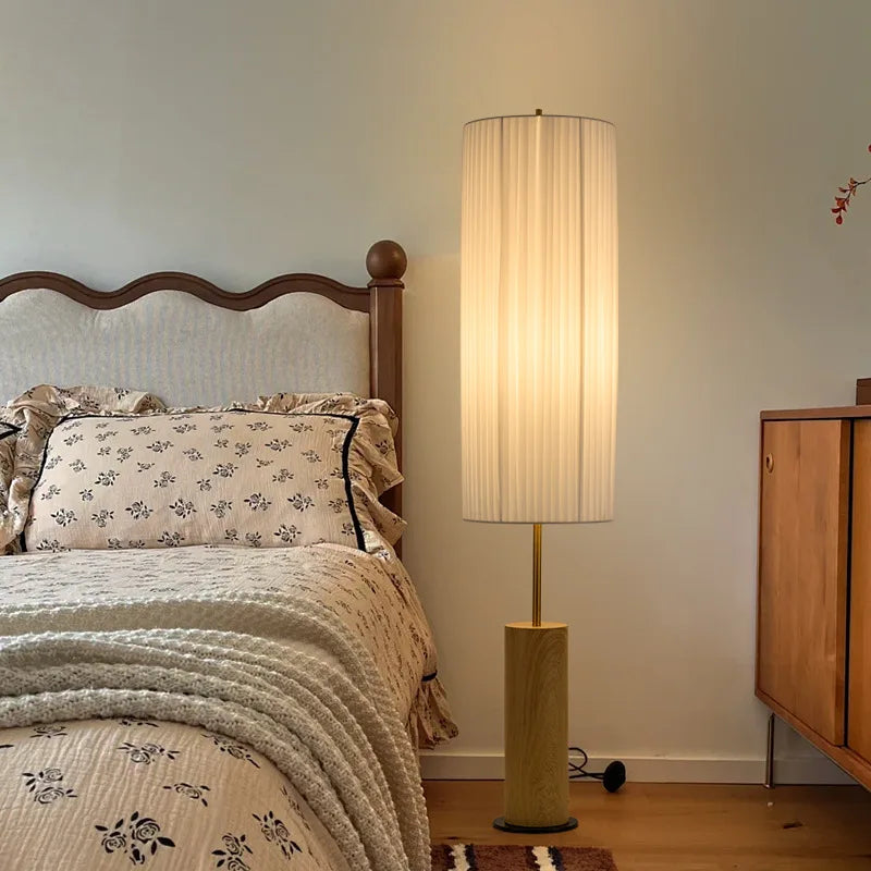 Premium bedroom bedside Japanese zen homestay warm sofa floor-to-ceiling ambient light