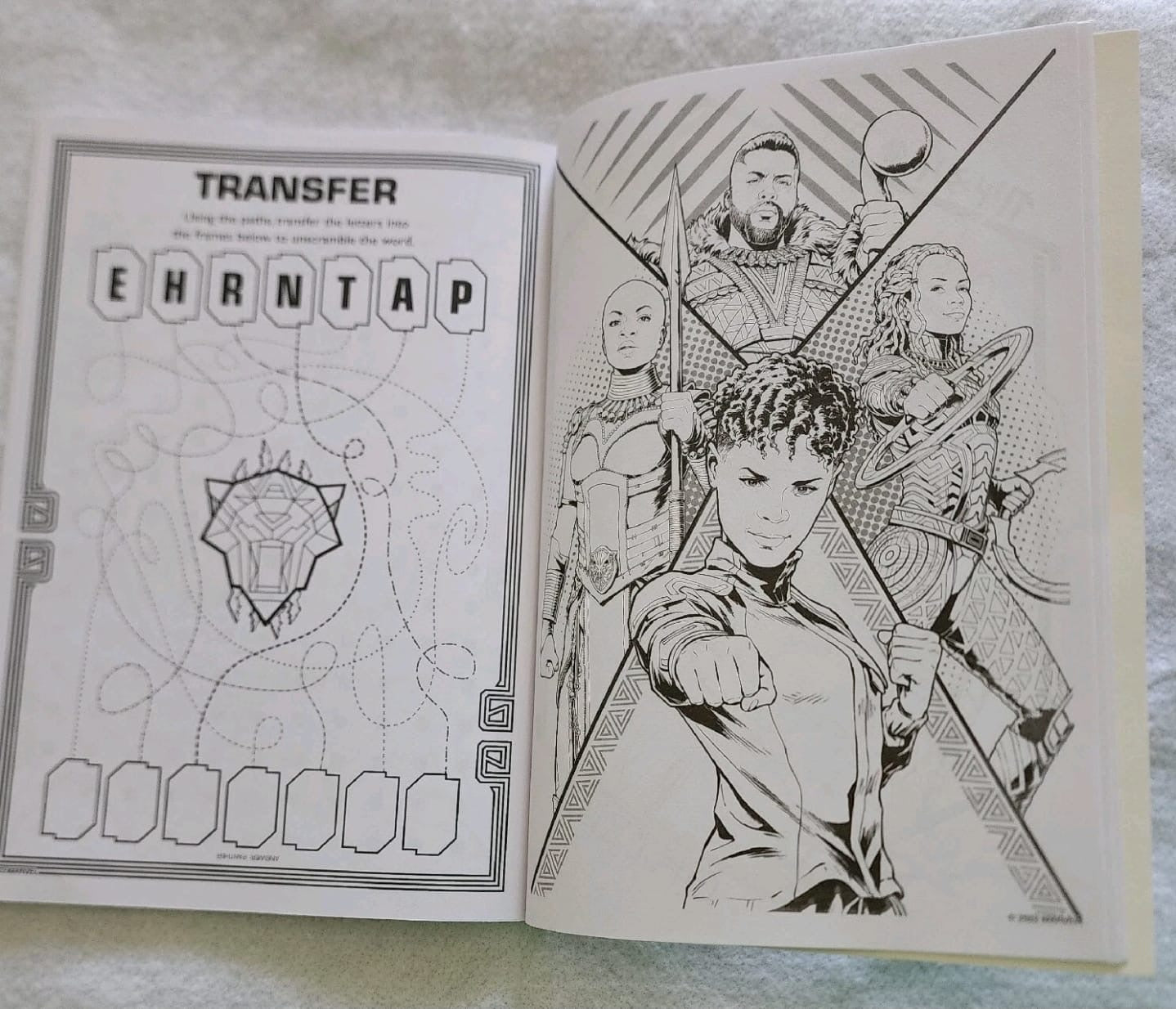 MARVEL WAKANDA FOREVER  COLORING/ACTIVITY BOOK w/GLOW-IN-THE-DARK POSTER/STICKER